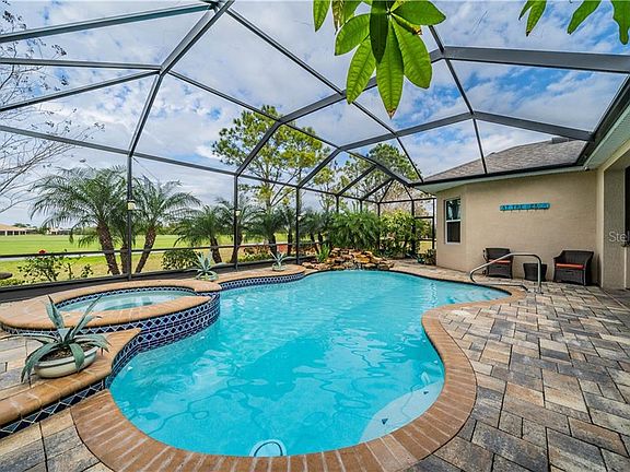 5th image of 1606 Emerald Dunes Dr