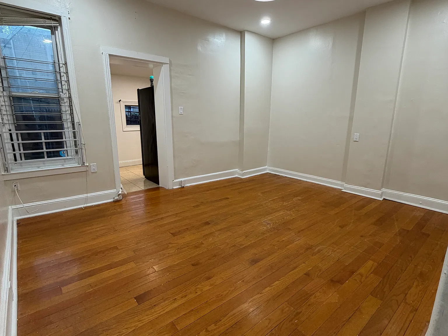 2 bed, 840 sqft, $1,200 — Photo 3