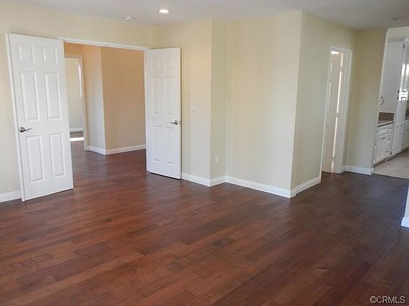 2nd image of 226 Roycroft Ave