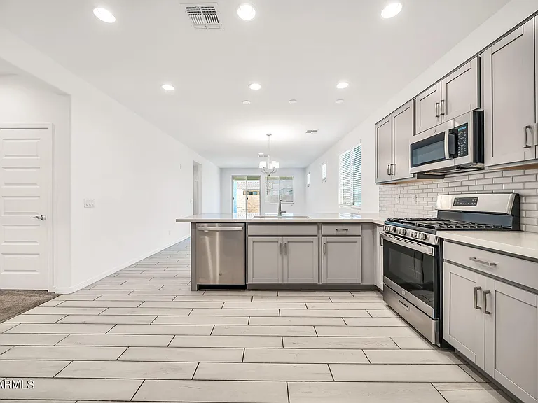 8830 W Pasadena Ave — Photo 13