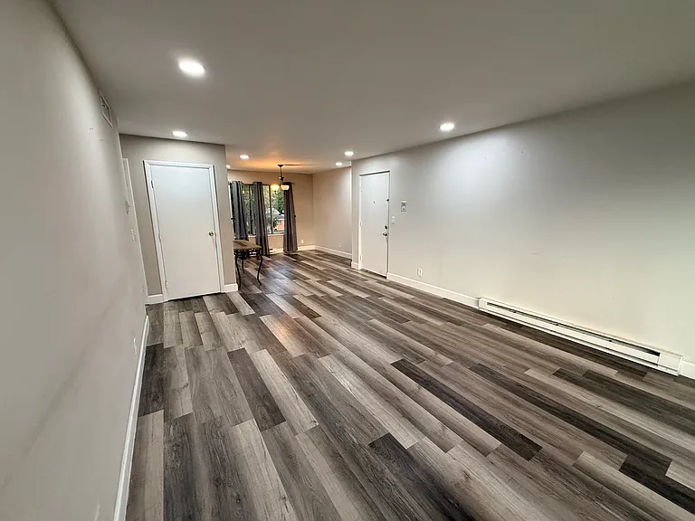 1636 Mars Hill Dr — Photo 5