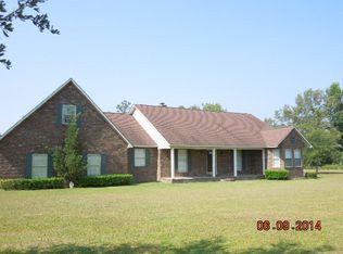 3600 S Old River Rd, Uvalda, GA 30473
