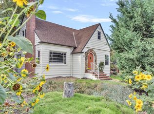 800 W 9th St, The Dalles, OR