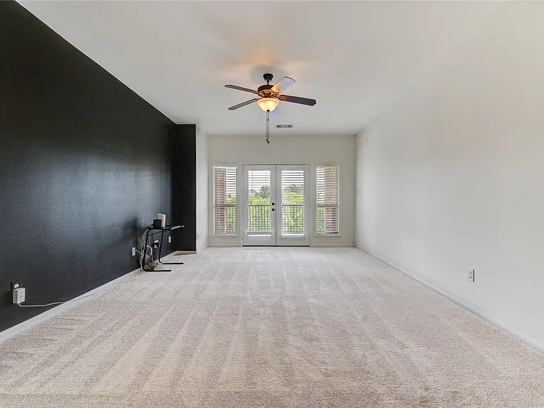 1335 Altavilla Ln — Photo 29