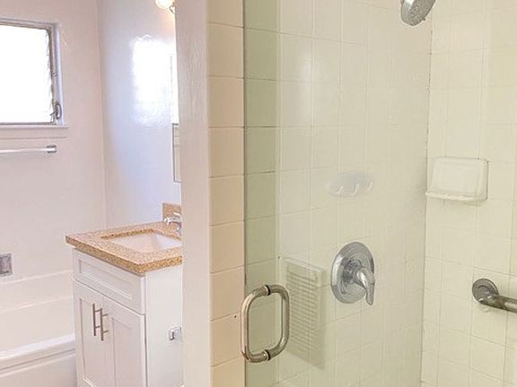 4th image of 1037 N Ogden Dr APT 3