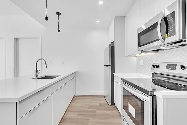 Rented by Douglas Elliman | media 4