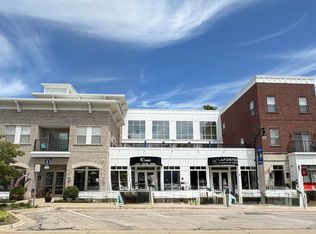 150 Center St #L, Douglas, MI 49406