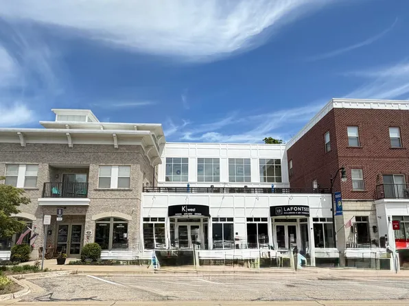 150 Center St #L, Douglas, MI 49406