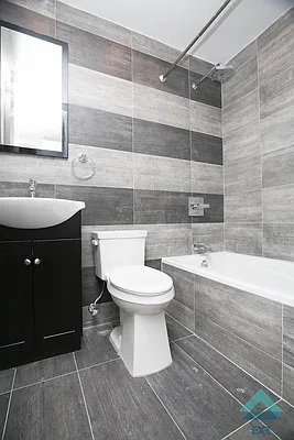 Rented by EXR | media 7