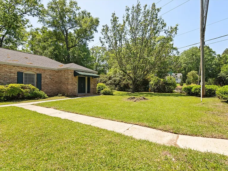 2825B Cottage Hill Rd — Photo 12