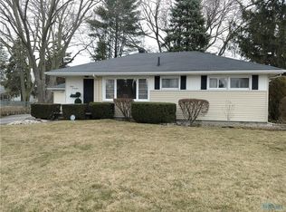 1217 7th St, Maumee, OH 43537