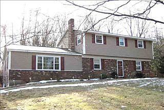 1st image of 138 Wood Dale Dr