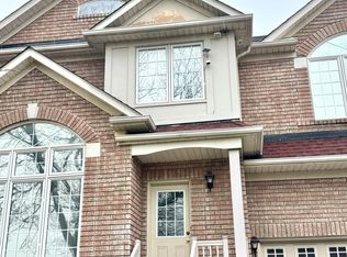 2 Binnery Dr, Brampton, ON L6P1A3