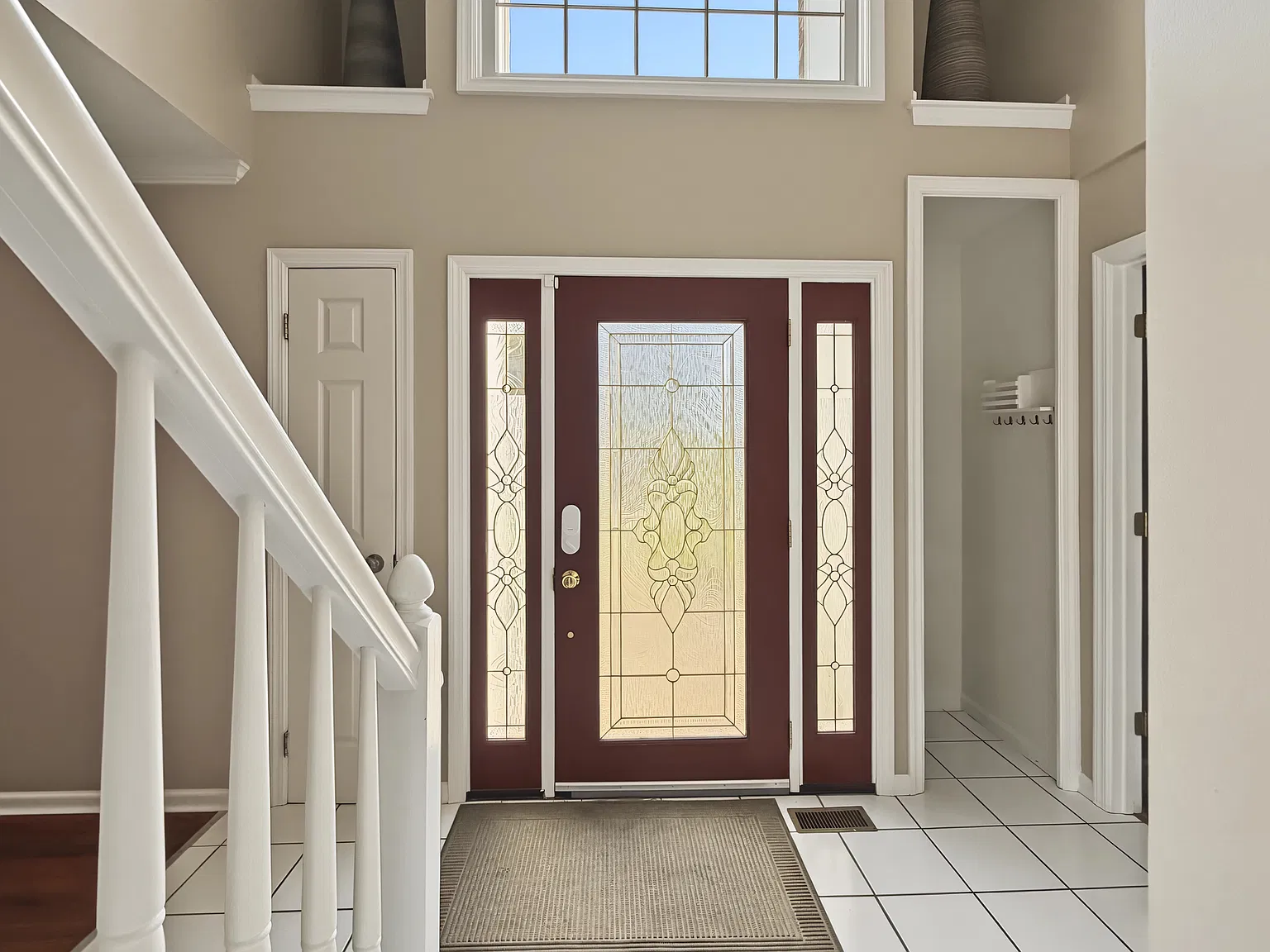 3 bed, 3.5 bath, 2221 sqft, $3,450 — Photo 3