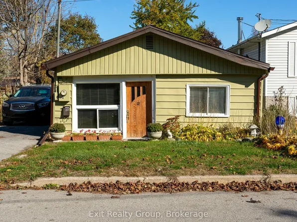 127 Leopold St, Quinte West, ON K8V 2K5