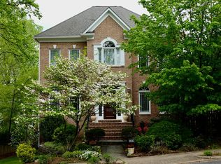 1033 N Montana St, Arlington, VA 22205
