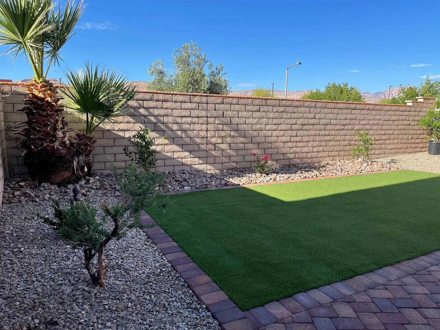 3 bed, 2.5 bath, 1622 sqft, $2,200 — Photo 3