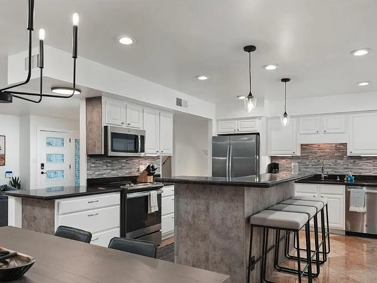 8620 E San Miguel Ave — Photo 10