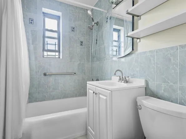 1119 Ocean Parkway image 5 of 5