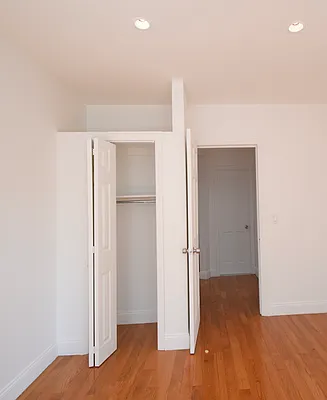 Rented by The Agency | media 4