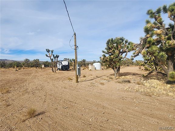4th image of 26011 N Peach Lane