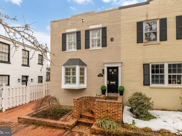 2808 Olive St NW, Washington, DC 20007