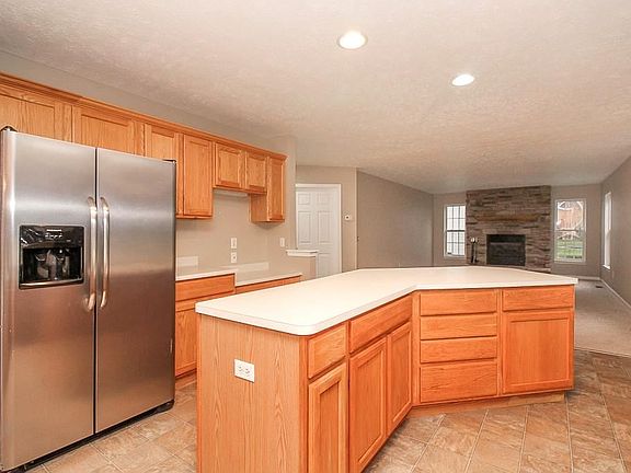 5th image of 7274 Meadow Brooke Way