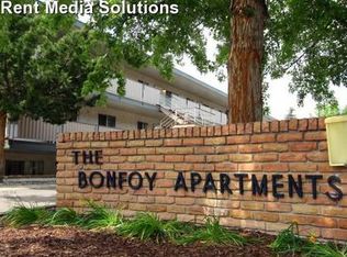 112 Bonfoy Ave APT 17, Colorado Springs, CO 80909
