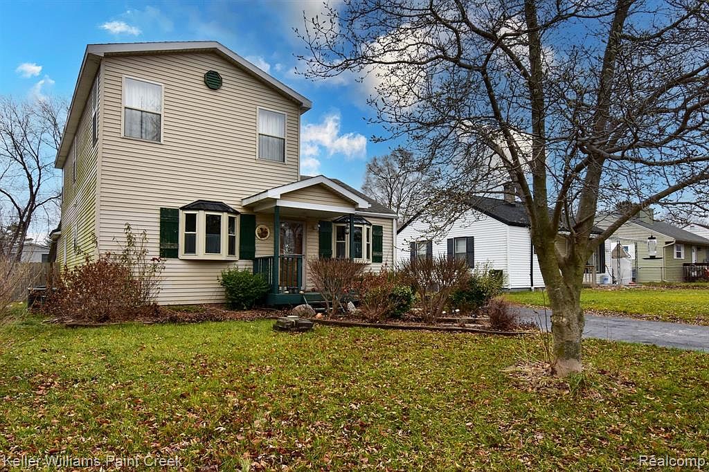 1903 Oakfield St, Ortonville, MI 48462 Zillow