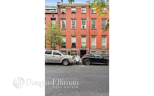 Rented by Douglas Elliman | media 34