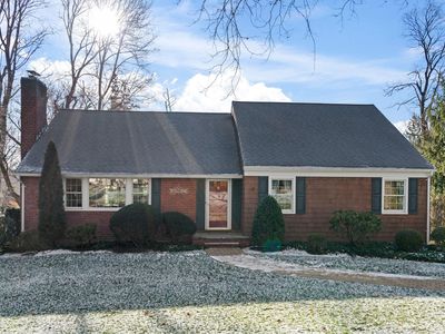 8 Mill Pond Lane, Centerport, NY, 11721