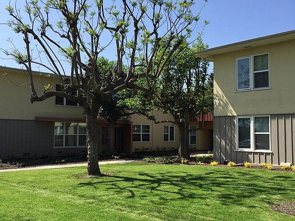 2nd image of 3133 Hollypark Dr APT 4