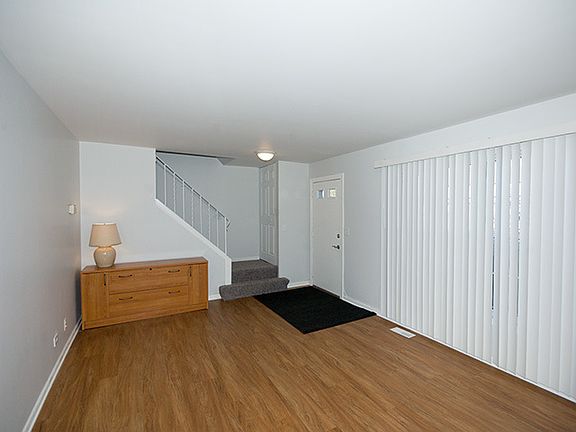 5th image of 6 Wildwood Ln Unit G