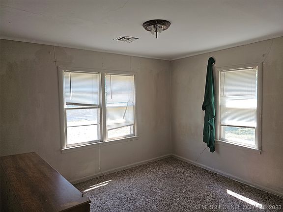 5th image of 22870 S Honey Creek Ln
