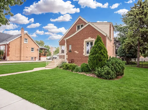 5627 S Neenah Ave, Chicago, IL 60638