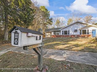 242 Elmtowne Blvd, Hammonton, NJ 08037