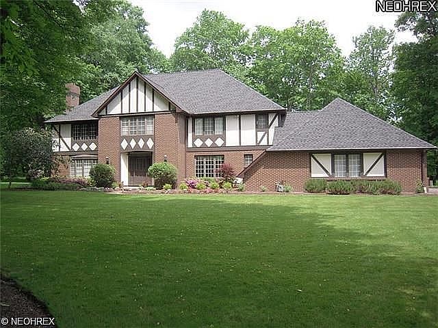 1st image of 40 Pine River Dr