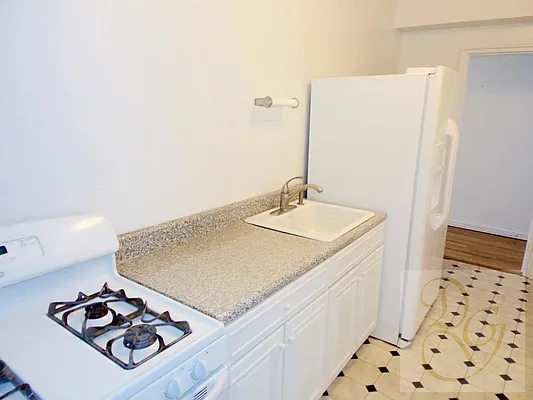 Rented by Dorsa Group | media 11