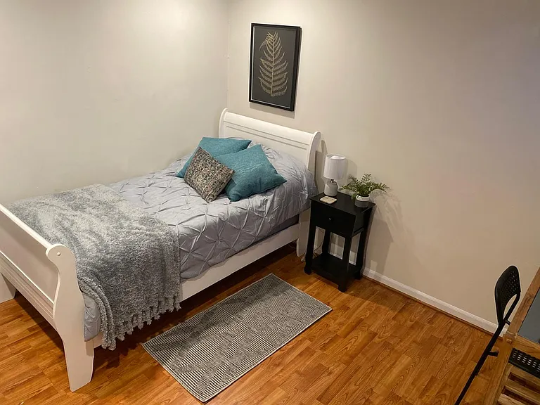 503 Palmtree Dr #10 — Photo 4