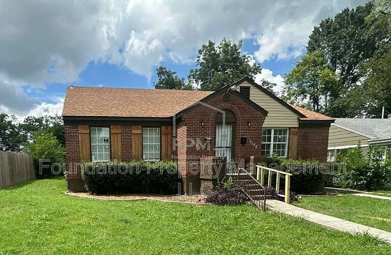 3180 Crump Ave — Photo 1