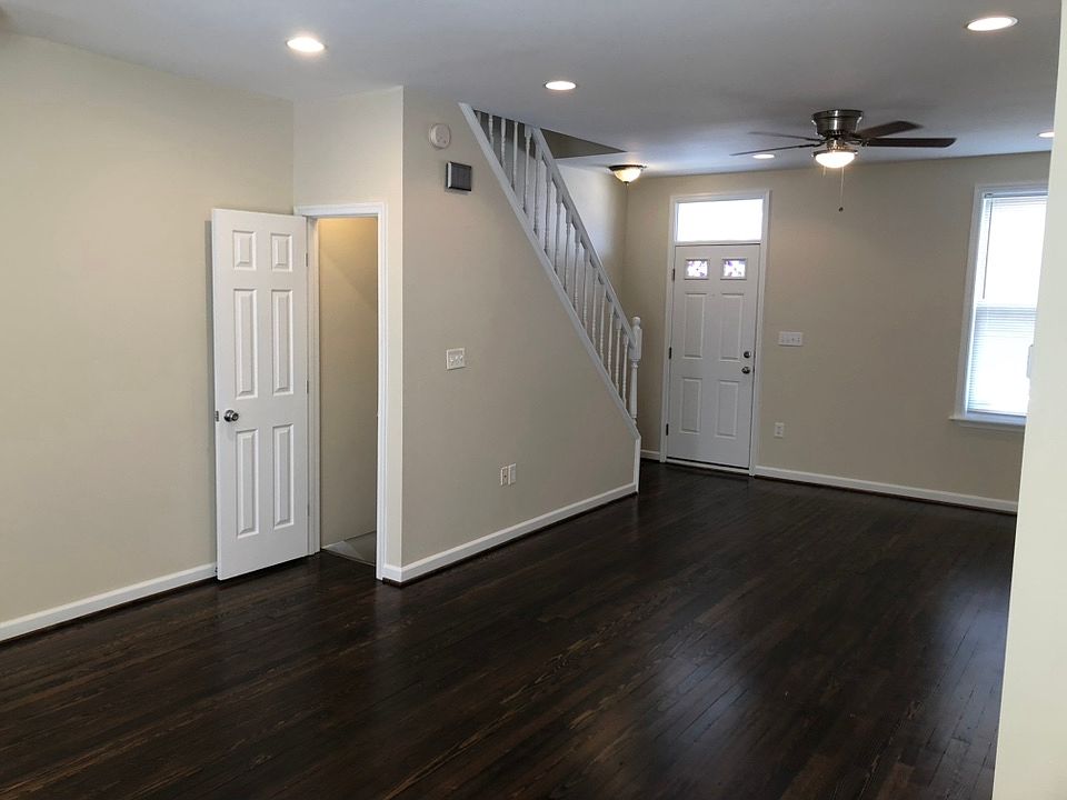 1st image of 735 Melville Ave