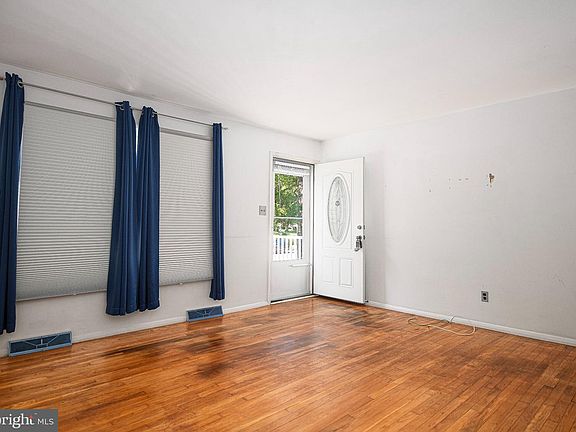 5th image of 16 Oakmere Rd