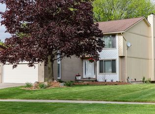 25370 Buckminster Dr, Novi, MI 48375