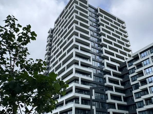 38 Water Walk Dr #531, Markham, ON L3R 6M8