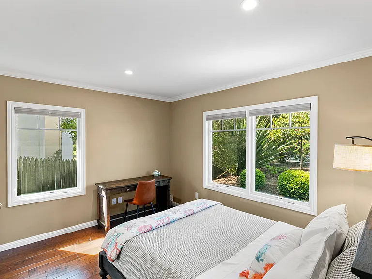 1036 Shell Ave — Photo 7