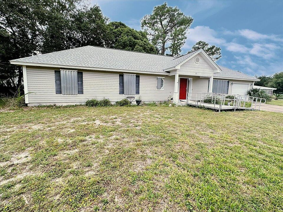 1st image of 20 Oregon Dr NE