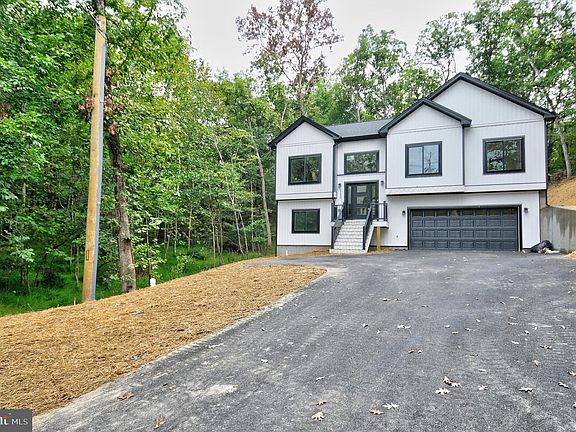 4th image of 1114 Lakeview Dr