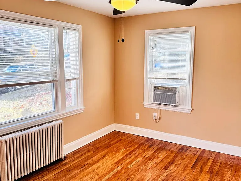 908 Hudson Ave FHY Properties, LLC — Photo 16