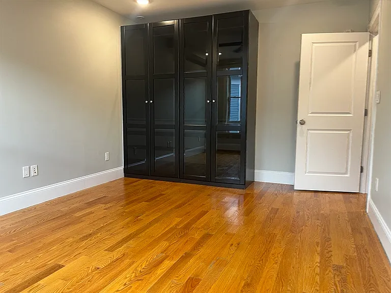 45 Spring St #13 — Photo 16