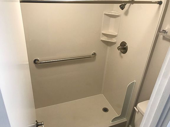 5th image of 1301 Lusitana St #801